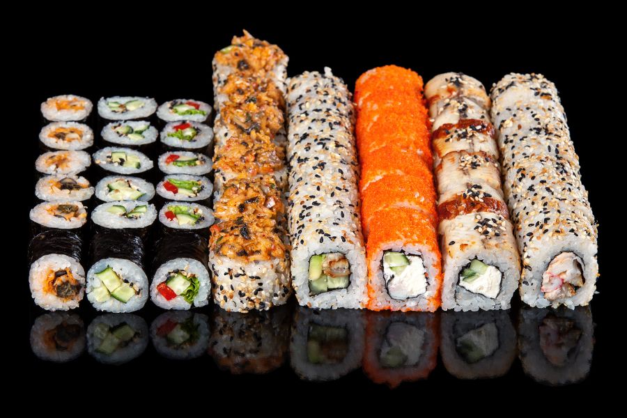 Czym urozmaicić sobie sushi? Co doda mu smaku?